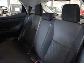 Toyota Yaris (2021) thumbnail 10