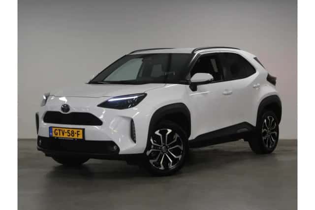 Toyota Yaris Cross (2024) thumbnail 1