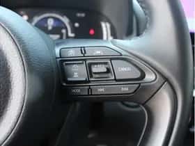 Toyota Yaris Cross (2024) thumbnail 16