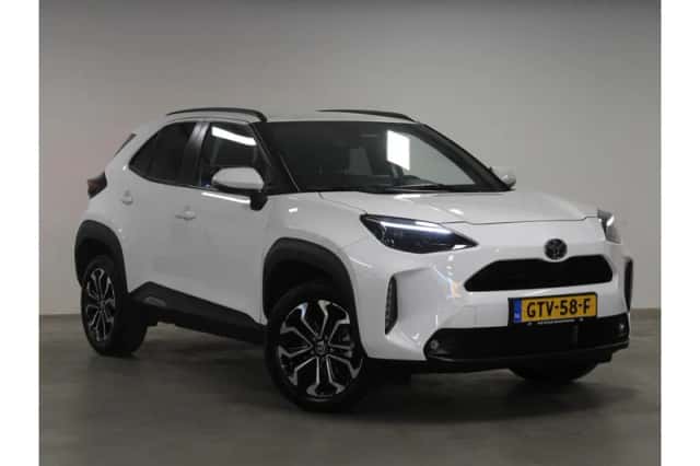 Toyota Yaris Cross (2024) thumbnail 4