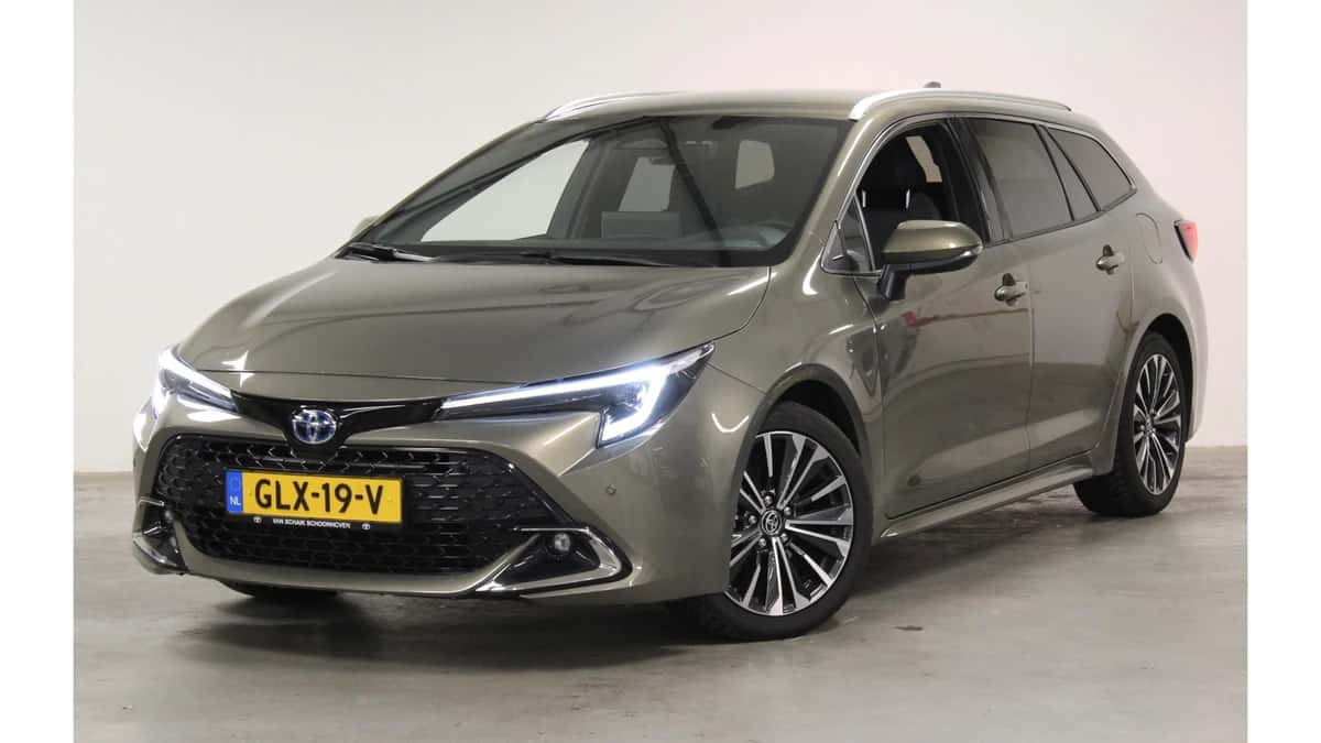 Toyota Corolla (2024) — foto 1