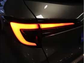 Toyota Corolla (2024) thumbnail 8