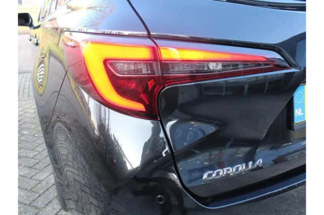 Toyota Corolla (2025) thumbnail 6