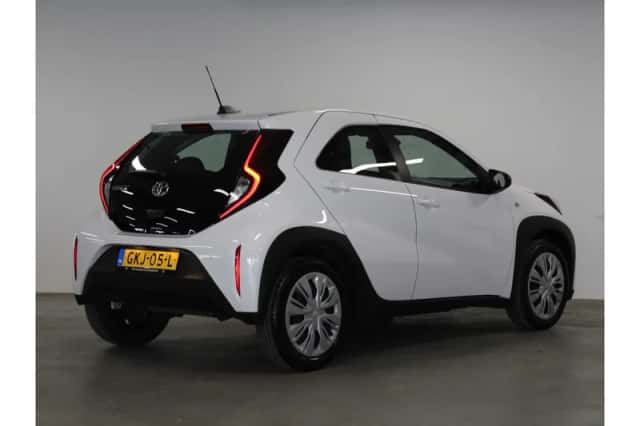Toyota Aygo X (2024) thumbnail 3