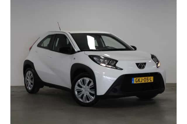 Toyota Aygo X (2024) thumbnail 4