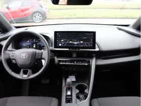 Toyota C-HR (2024) thumbnail 13