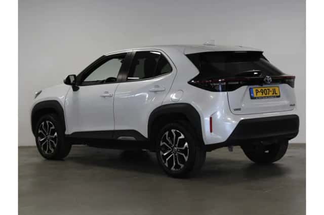 Toyota Yaris Cross (2022) thumbnail 2