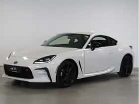 Toyota GR86 (2023) thumbnail 2
