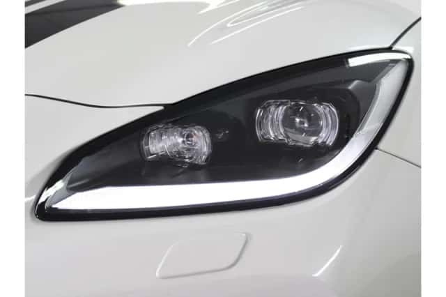 Toyota GR86 (2023) thumbnail 6