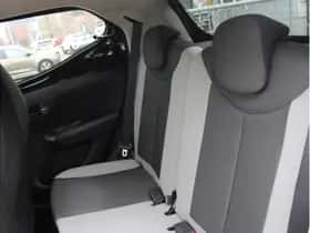Toyota Aygo (2016) thumbnail 10