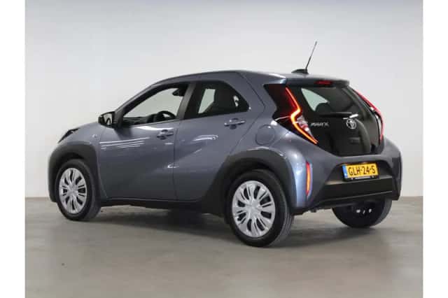 Toyota Aygo X (2024) thumbnail 2