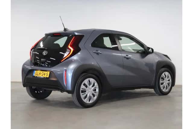 Toyota Aygo X (2024) thumbnail 3
