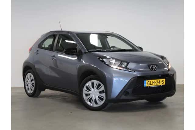 Toyota Aygo X (2024) thumbnail 4