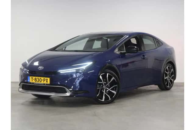 Toyota Prius (2023) thumbnail 1