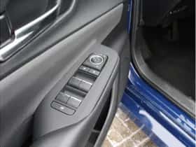 Toyota Prius (2023) thumbnail 13
