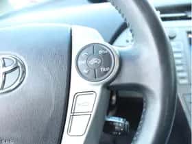Toyota Prius (2014) thumbnail 16