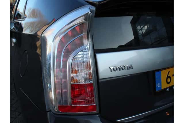 Toyota Prius (2014) thumbnail 6