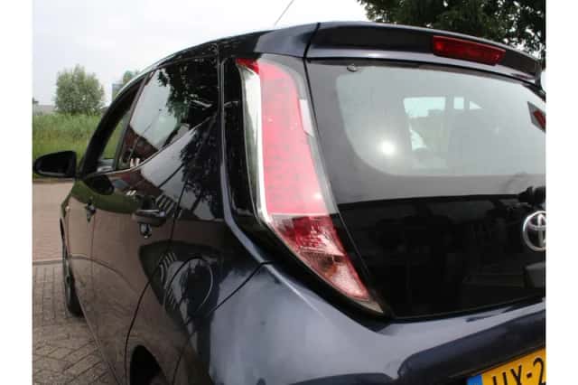 Toyota Aygo (2016) thumbnail 6