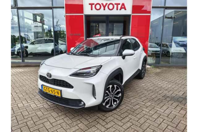 Toyota Yaris Cross (2024) thumbnail 1