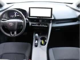 Toyota C-HR (2024) thumbnail 13