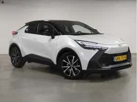 Toyota C-HR (2024) thumbnail 4