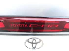 Toyota C-HR (2024) thumbnail 8
