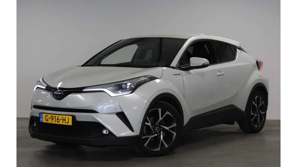 Toyota C-HR (2019) — foto 1