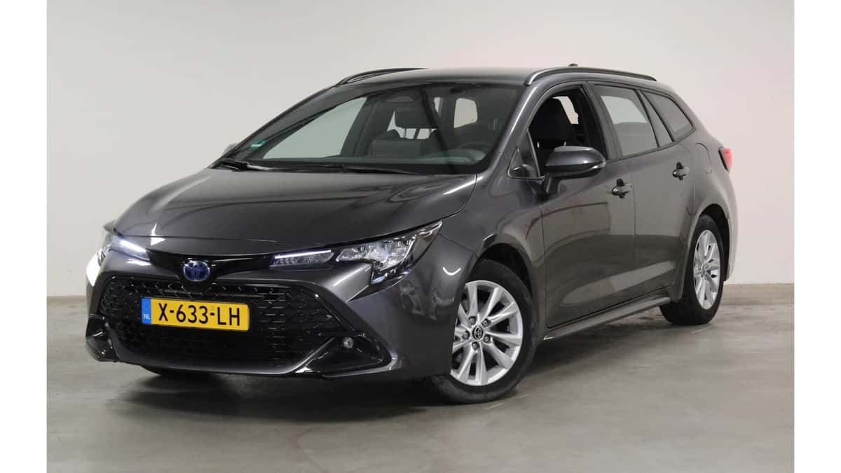Toyota Corolla (2023) — foto 1