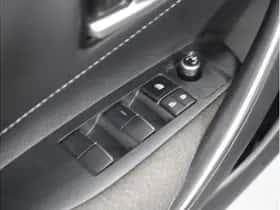 Toyota Corolla (2023) thumbnail 11