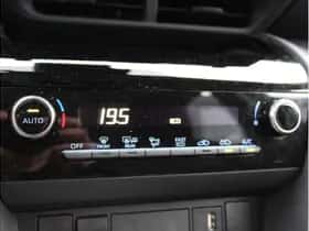 Toyota Yaris Cross (2023) thumbnail 17