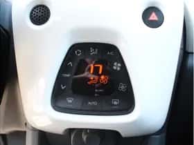 Toyota Aygo (2020) thumbnail 18
