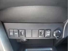 Toyota RAV4 (2016) thumbnail 15