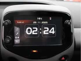 Toyota Aygo (2019) thumbnail 14
