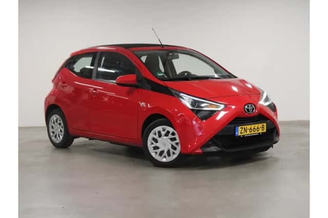 Toyota Aygo (2019) thumbnail 4