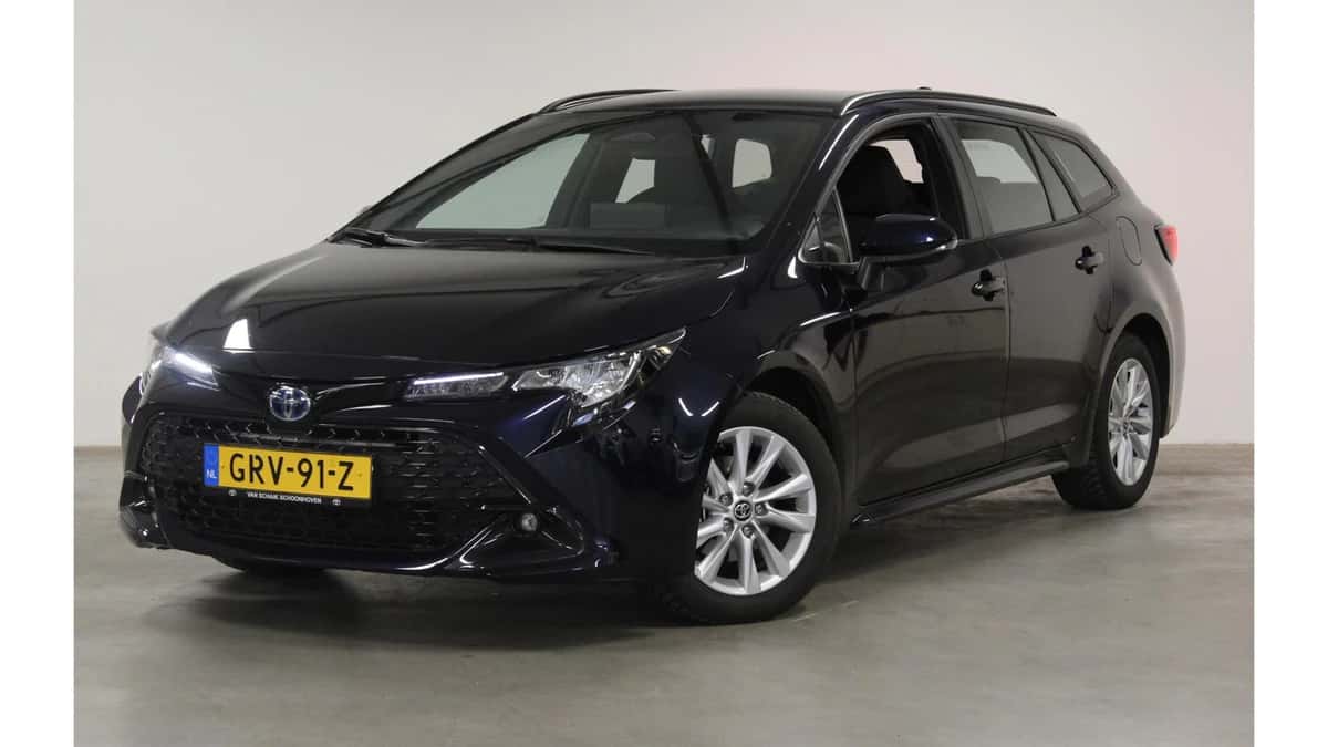 Toyota Corolla (2024) — foto 1