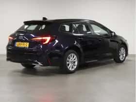 Toyota Corolla (2024) thumbnail 2