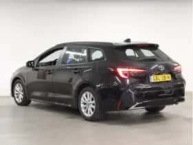 Toyota Corolla (2024) thumbnail 3