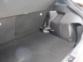 Toyota Yaris Cross (2024) thumbnail 8
