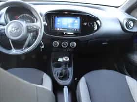 Toyota Aygo X (2024) thumbnail 10