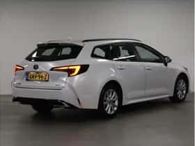 Toyota Corolla (2024) thumbnail 3