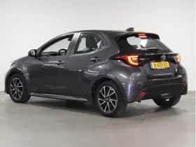 Toyota Yaris (2023) thumbnail 2