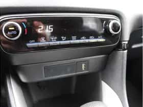 Toyota Yaris (2023) thumbnail 13