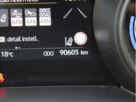 Toyota Yaris (2023) thumbnail 15
