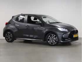 Toyota Yaris (2023) thumbnail 4