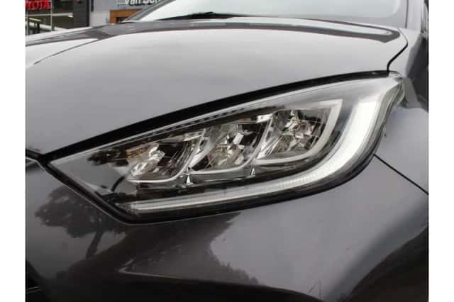 Toyota Yaris (2023) thumbnail 5