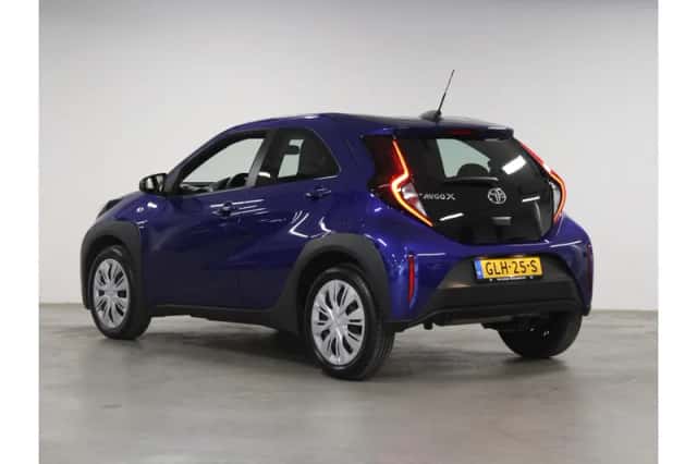 Toyota Aygo X (2024) thumbnail 2