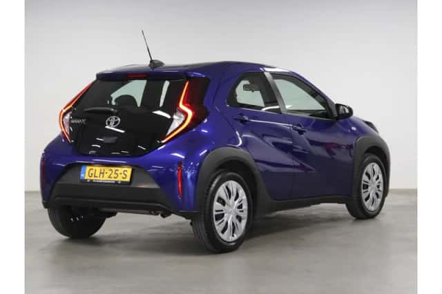 Toyota Aygo X (2024) thumbnail 3