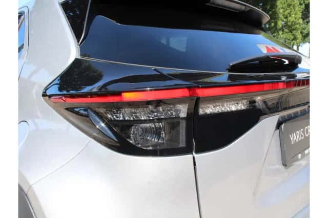 Toyota Yaris Cross (2024) thumbnail 6