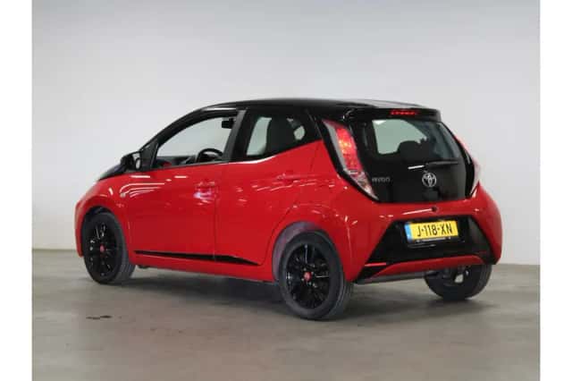Toyota Aygo (2018) thumbnail 2