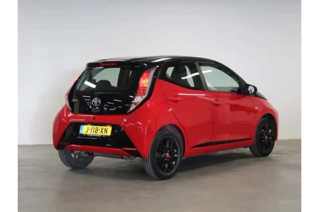 Toyota Aygo (2018) thumbnail 3